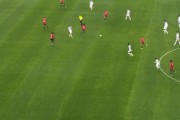 法甲赛报:大卫首开纪录 福法纳补时扳平 里昂客场1-1里尔